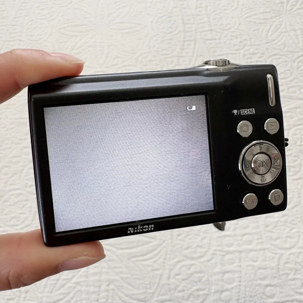 Nikon Coolpix S3000 Compact Digital 12MP Camera